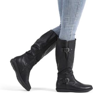 Dream Pairs mint condition black faux leather knee high zipper boots